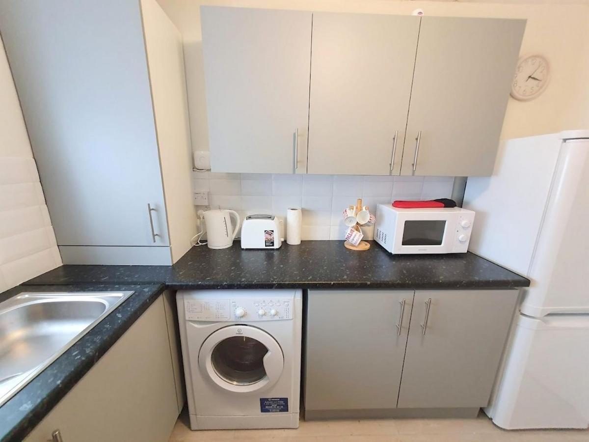 Wentworth Apartment With 2 Bedrooms, Superfast Wi-Fi And Parking Sittingbourne Zewnętrze zdjęcie
